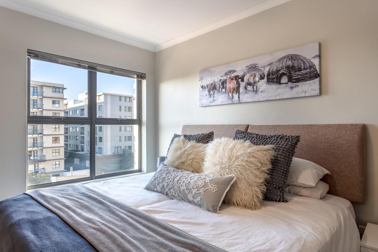 Apartment The Paragon Urbane Centrally Located, Modern Comforts